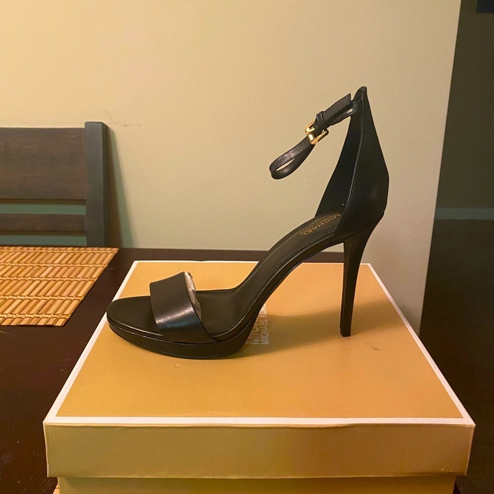 Michael Kors Hutton Heel